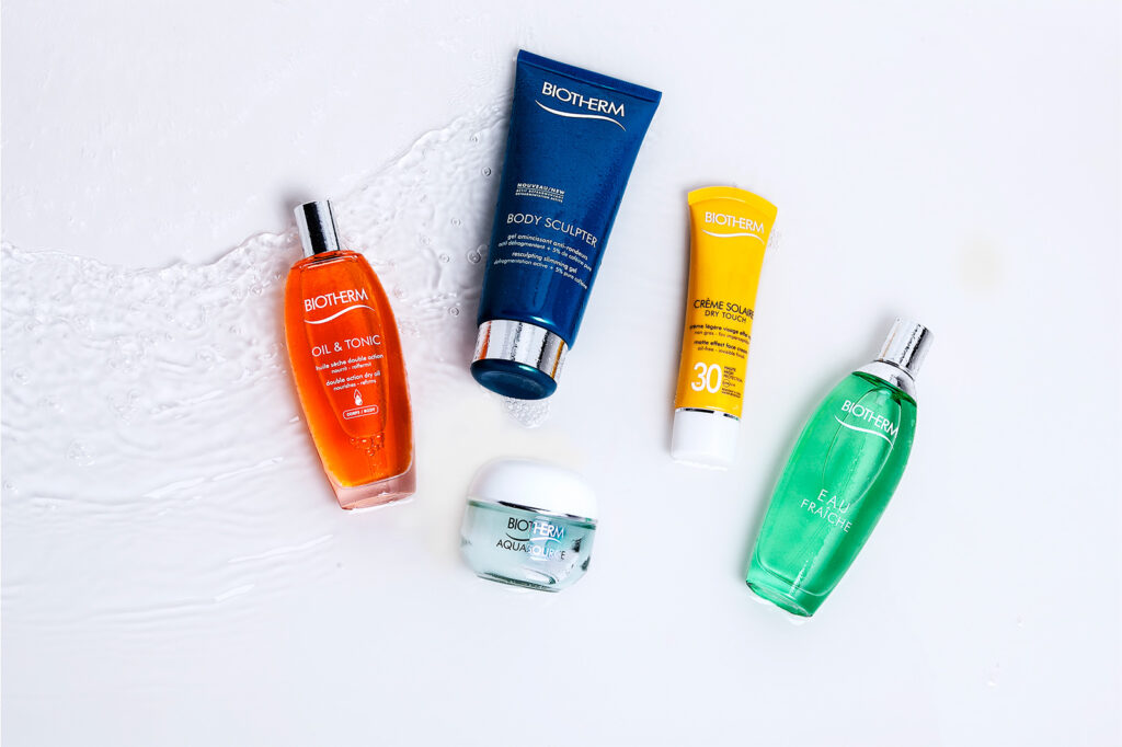 Fotografía de productos cosméticos Biotherm sobre fondo blanco